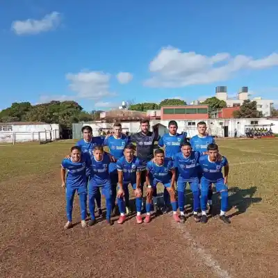 Goleada que ilusiona: La Cantera aplastó a Mandiyú y sueña con la final del Provincial