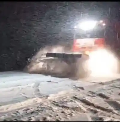 Nieve en la Ruta 40: el temporal que complica el tramo entre Tecka y Gobernador Costa