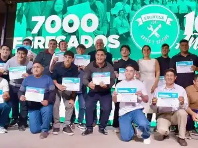 Celebró 10 años y ya capacitó a más de 7.000 vecinos: la emotiva entrega de certificados que marcó un récord