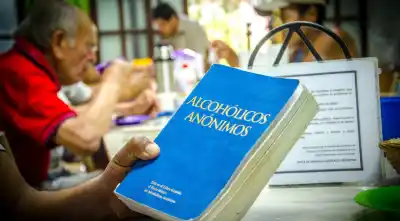 Tocó fondo y encontró la salida: la historia de un salteño que dejó el alcohol y ahora ayuda a otros