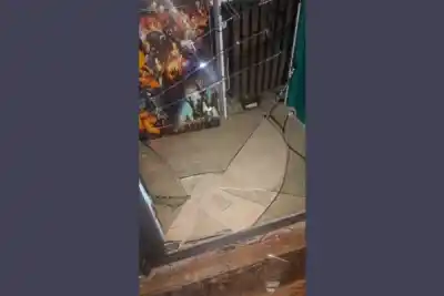 Rompen la puerta de un local en el shopping de El Zanjón y se llevan $200 mil y varios objetos