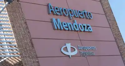 Una corriente de aire provocó el caos en El Plumerillo: vuelos desviados y cancelaciones