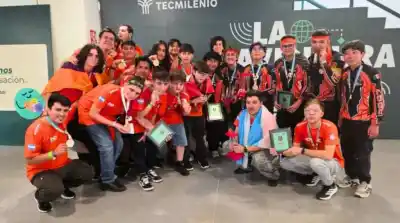 Mendoza tocó el cielo en México: el equipo Shadowfox se llevó el título mundial de robótica