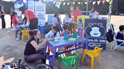 Con carteles y mates, visibilizaron en Posadas las enfermedades que 1 de cada 2 mil argentinos padece en silencio