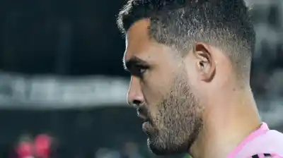 Montero terminó con molestias y prende alarmas en Boca: ¿llega al partido clave?