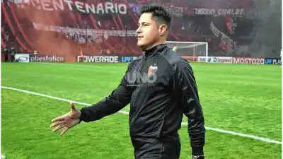 Colón se queda sin DT: la decisión que tomó la dirigencia tras la derrota