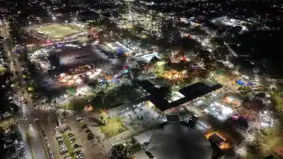 Abel Pintos encendió la última noche de la Bienal: 250 mil personas despidieron el evento