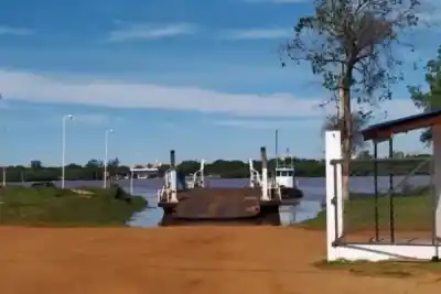 Crece el río Uruguay: cerraron el puerto internacional de Alvear por seguridad
