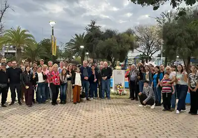 Con ofrenda floral y emocionados discursos, J.J. Castelli recordó a Evita a 74 años de su muerte