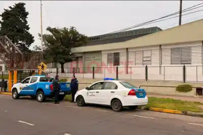 Entraron a una escuela de Paraná y lo que se llevaron obligó a los docentes a usar sus propios equipos
