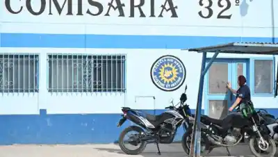 A una cuadra de la comisaría: balearon en el cuello a un jubilado para robarle la camioneta