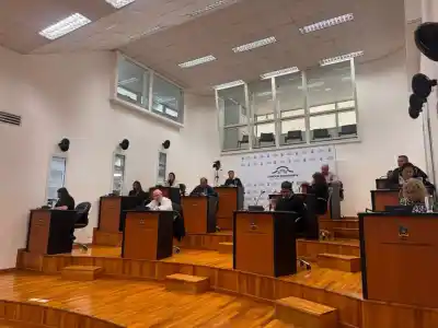 Reunión de urgencia en Comodoro: Othar cita a concejales del PJ por paritarias y el futuro del transporte