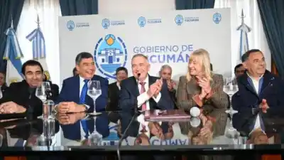 Jaldo firmó el decreto que define las elecciones 2027 en Tucumán: fecha y Ficha Limpia