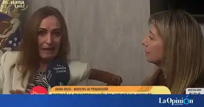 Claudio Vidal y su gabinete revelan los planes de Santa Cruz en la Expo Rural
