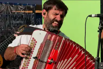 De Cosquín a Palermo en siete días: el músico entrerriano que conquistó dos escenarios nacionales