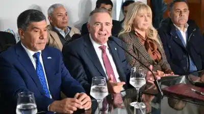 Jaldo volvió a Casa de Gobierno tras su angioplastia: "No somos de acero"