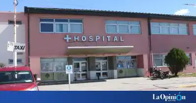 Fue a ayudar a una paciente y recibió un golpe de puño en el ojo: el insólito ataque en un hospital de Caleta Olivia