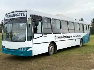 Pueblo Esther lanzó un nuevo transporte escolar gratuito para estudiantes secundarios
