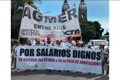 AGMER desmintió al Gobierno y aseguró que los docentes perdieron un 21,2% de poder adquisitivo