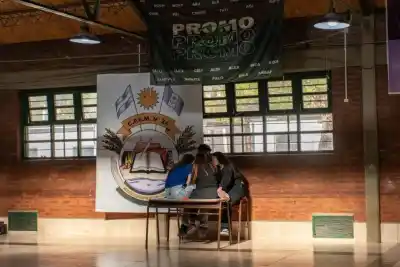 ¿Qué harán los alumnos neuquinos con dos estudios portátiles? El ministerio responde