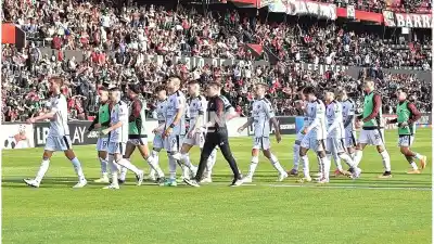 Colón dominó pero no liquidó: las cifras que explican el batacazo ante el último