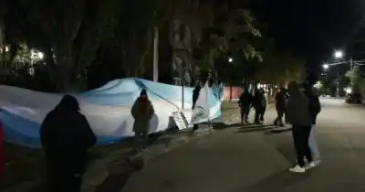 Sigue el acampe policial en Río Gallegos: ¿qué piden y por qué no se van?
