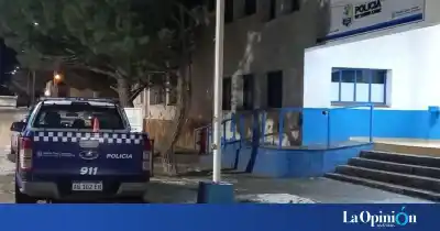 Escándalo en Puerto Deseado: quiso agredir a su familia, atacó a los policías y amenazó con suicidarse