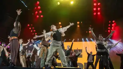 El show que encendió El Patio: la propuesta que une a Esquiú con el Chaqueño