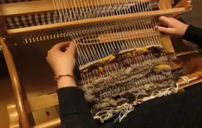 ¿Sabías todo lo que pasa desde que esquilan una oveja hasta que tenés una prenda? Este taller te lo muestra