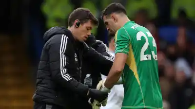 Arqueros en la mira: la drástica medida que probará el fútbol inglés para terminar con las simulaciones