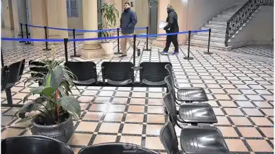 Compró perfumes con tarjetas ajenas y ahora deberá devolver 2 millones de pesos