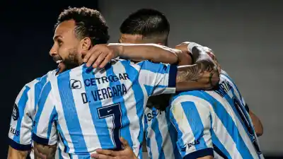 Lo buscó el Real Madrid, fue titular con Costas y ahora se va de Racing sin hacer ruido