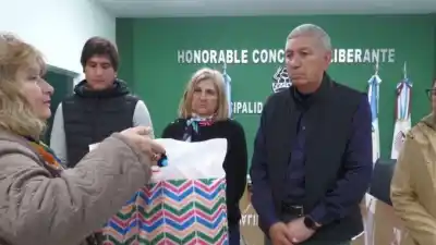 El doloroso gesto de una madre: donó el uniforme municipal de su hijo fallecido