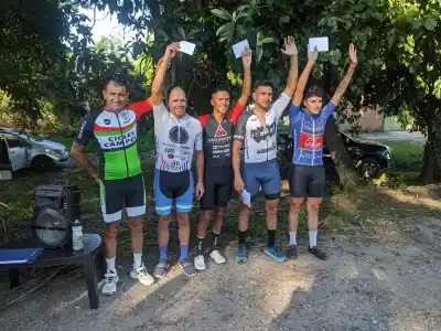Carlos Castillo arrancó el 2026 a puro pedal: ganó la “Doble Monteagudo” y ya viaja a San Juan a disputar el Tour del Sol