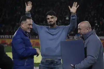 El momento que emocionó al "Flaco" López en su regreso a Lanús