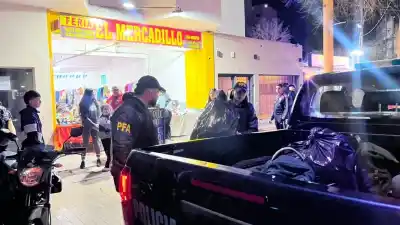 Allanaron cuatro locales por vender ropa trucha de Ansilta: lo que encontraron adentro