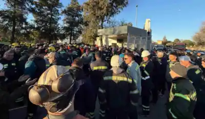 Se salvó por una semana: la conciliación que mantiene en vilo a 164 familias