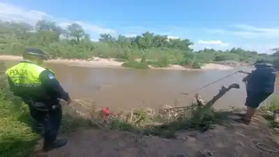 Operativo de búsqueda en el Río Salí por un adolescente arrastrado por la corriente