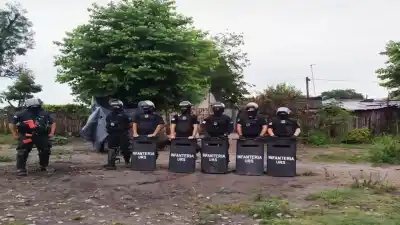 Allanamientos en Aguilares: incautan armas y marihuana tras brutal homicidio