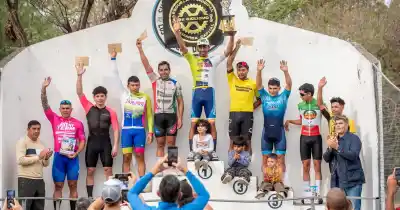 El domingo que 186 pedalistas hicieron historia: ¿quién se llevó el Gran Premio Poncho?