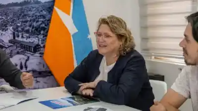 Heladas persistentes en Ushuaia: el Municipio redobla esfuerzos con monitoreo y salmuera
