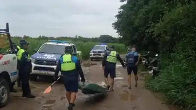 Policía de Tucumán despliega operativo lacustre para buscar a un menor arrastrado por el río Salí