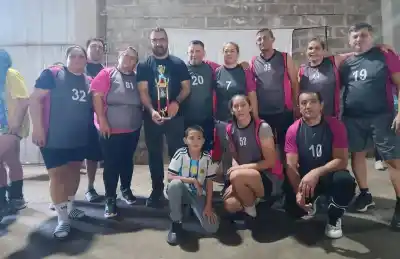 El deporte que no tiene edad: así se vivió el torneo de Newcom en Puerto Eva Perón
