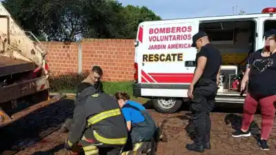 Atrapado en la compactadora: el dramático rescate de un recolector en Jardín América