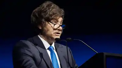 Semana clave para Milei: recibe a Georgieva, viaja a Perú y se agrava la crisis con Brasil