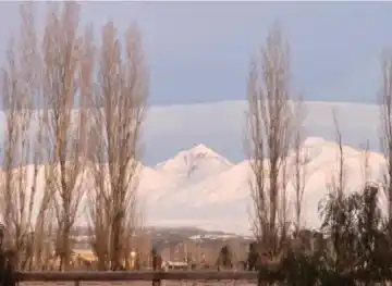 Hasta 50 cm de nieve: la alerta que preocupa a los conductores en alta montaña