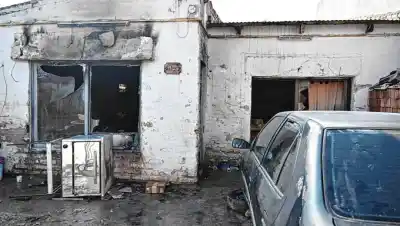 El drama del adolescente quemado en Roca: su familia lo perdió todo y pide ayuda desesperada