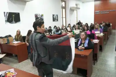 Más de 300 emprendedores locales ya pasaron por las Clínicas de Diseño: ¿qué buscan los evaluadores?