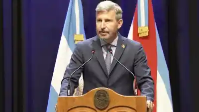 Rogelio Frigerio asume la presidencia de la Región Centro en una cumbre clave en Córdoba