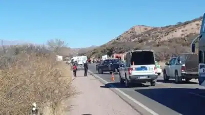 Impactante choque en Monterrico: joven motociclista terminó con una pierna al descubierto